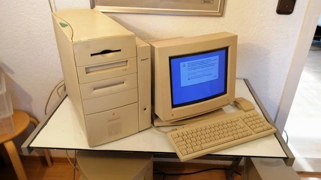 Apple Power Macintosh G3 Beige Demo from 1997 смотреть онлайн