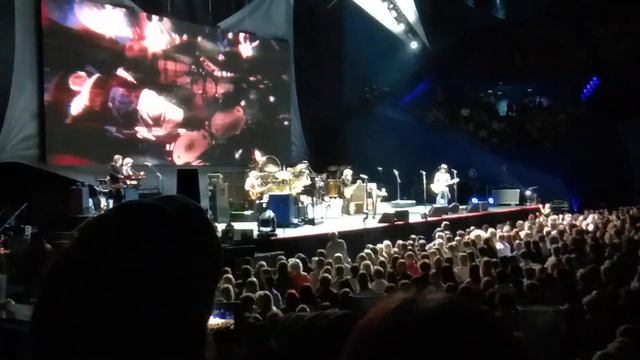 Fleetwood Mac - Oh Well (Perth Arena, 11/08/2019) смотреть онлайн