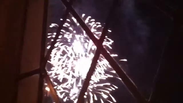 Cinderella's royal table fireworks смотреть онлайн