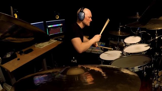 Square Hammer - Ghost (Drum Cover) смотреть онлайн
