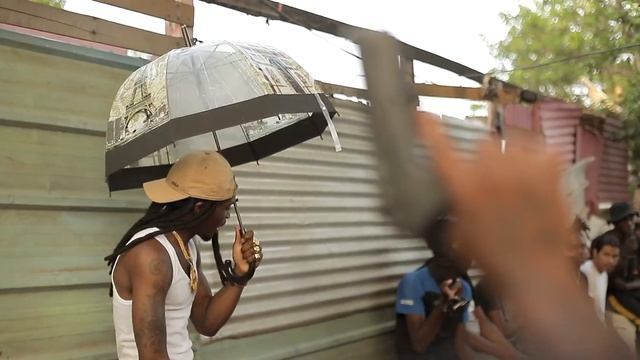 LION P - MAC 10 (CLIP OFFICIEL) смотреть онлайн