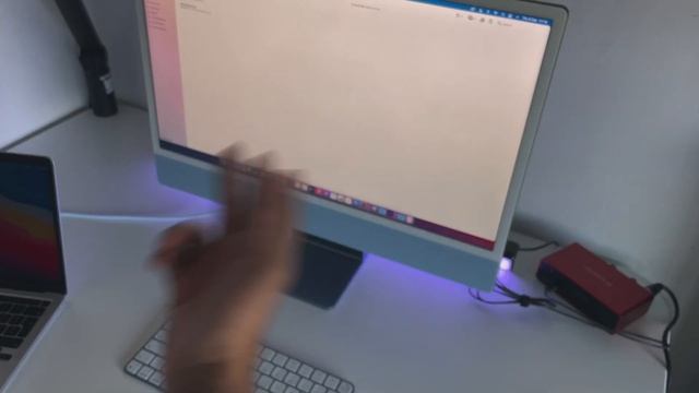 Something weird happening with my iMac M1 смотреть онлайн