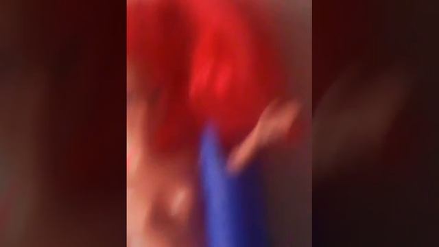 Голая кукла Блум поет песню на швабре песня тутуту короткая смотреть онлайн