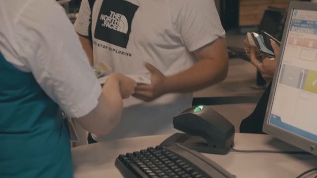 Dennis Schouten vol verbazing! Doet hij dit echt? | #3 GOfunzig смотреть онлайн