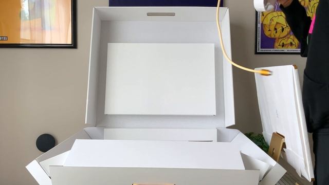 UNBOXING THE 2021 YELLOW iMAC смотреть онлайн