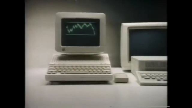 Apple Computer TV AD - Apple IIc (2C) vs. IBM PCjr. - 1984 смотреть онлайн