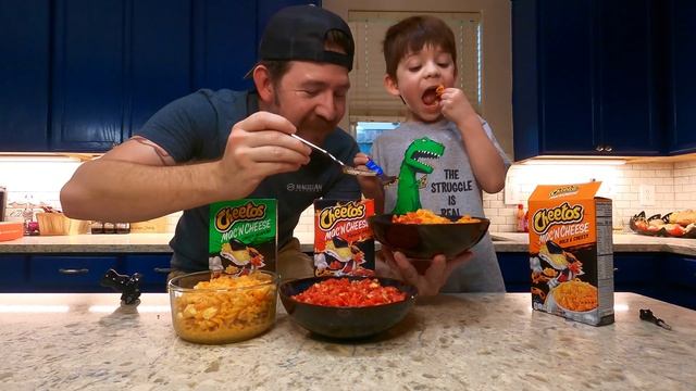 Taste testing the New Cheetos Mac n Cheese!! смотреть онлайн