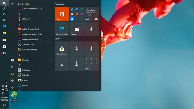 How to change the Location of your TASK BAR In Windows 10 PRO смотреть онлайн