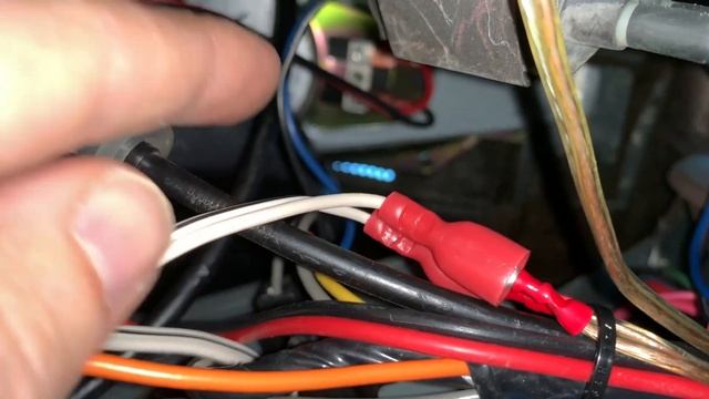 1972 Buick Riviera - Hidden Bluetooth Stereo смотреть онлайн