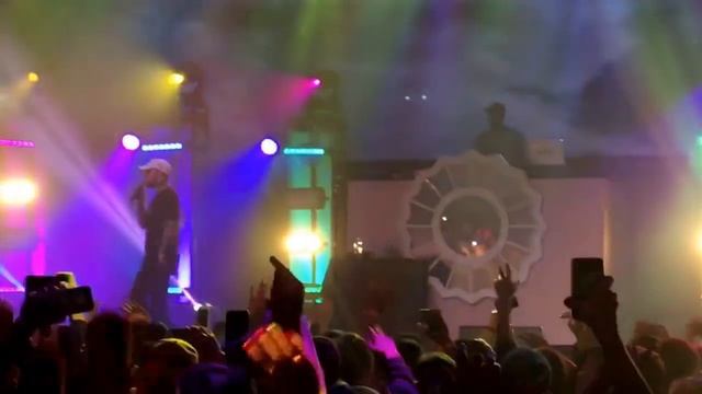 Mac Miller - Best Day Ever (Divine Feminine Tour) смотреть онлайн