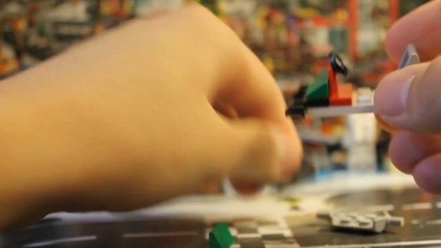 LEGO City Advent Calender - Day 17 - December 17th (Set 60024) смотреть онлайн