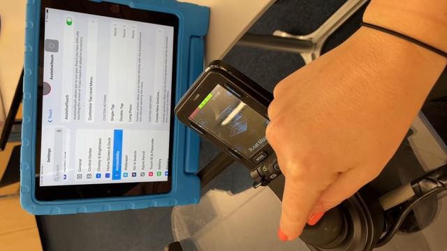 Setting Up Assistive Touch w: Joystick смотреть онлайн