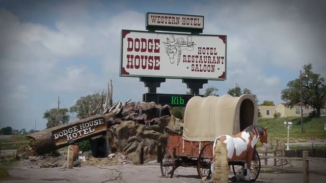 Dodge House Hotel смотреть онлайн