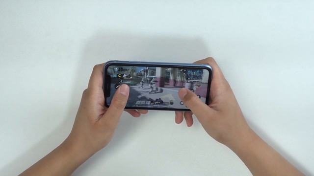 iPhone 13 vs iPhone XR Qual é MELHOR para COMPRAR? смотреть онлайн
