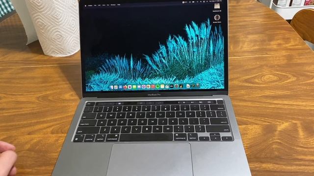 Unboxing: Apple MacBook Pro (M1, 2020) смотреть онлайн