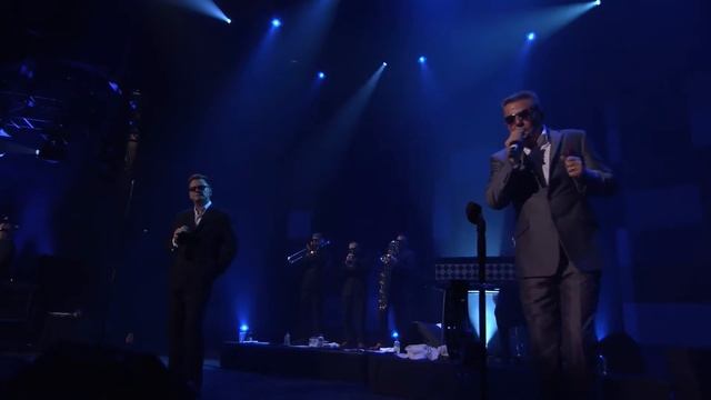 Madness - Death Of A Rude Boy - Live At The iTunes Festival 27 09 12 смотреть онлайн