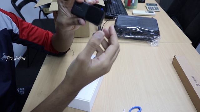 Unboxing my new 30,000 Rupees Camera! - Insta360 One R | Tamil | Idris Explores смотреть онлайн