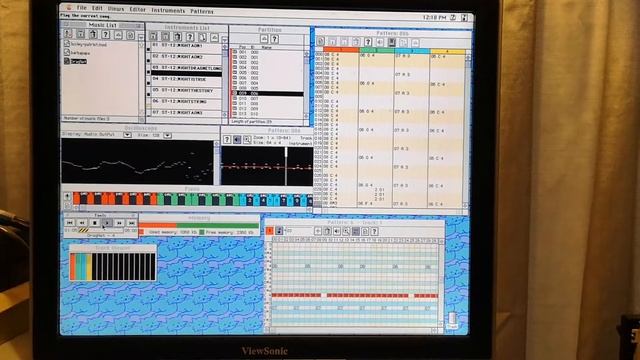 Testing PlayerPro on a Quadra 840AV смотреть онлайн