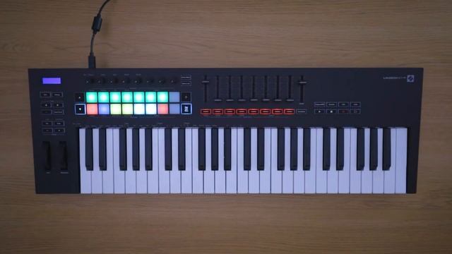 Controlling Ableton Live with Launchkey [MK3] - In Depth смотреть онлайн