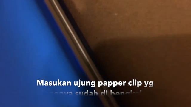 Cara mengeluarkan mini cd yang tersangkut di dalam cdrom MacBook Pro смотреть онлайн