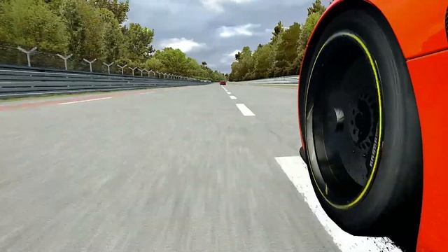 Batmobile vs Hypercars at Le Mans 24h Circuit смотреть онлайн