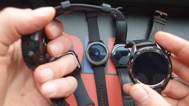 Smartwatches For Sport 2019 Galaxy Watch vs Apple Watch 4 vs Fitbit vs Huawei vs Garmin смотреть онлайн