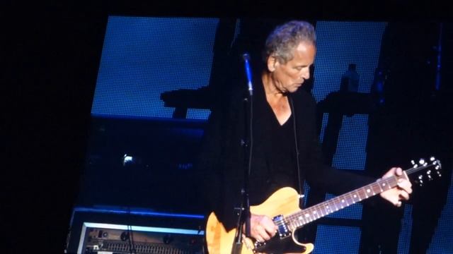 Fleetwood Mac - Silver Springs (Brisbane, 10.11.2015) смотреть онлайн