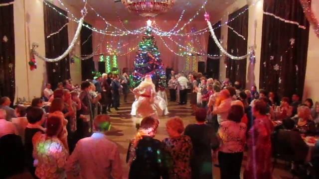 Дед Мороз Жгёт 2013 PSY Oppa, Gangnam Style смотреть онлайн