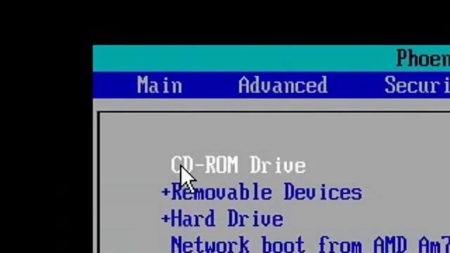 Change Boot Order and Boot from a CD/DVD смотреть онлайн