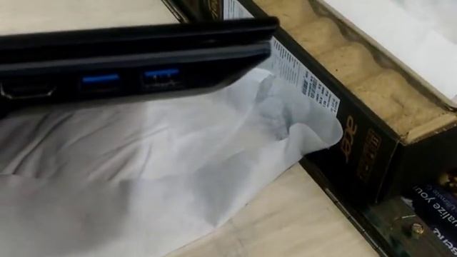 Unboxing Acer Aspire E5-573 (i3/4GB/1TB) Review & Hands On смотреть онлайн