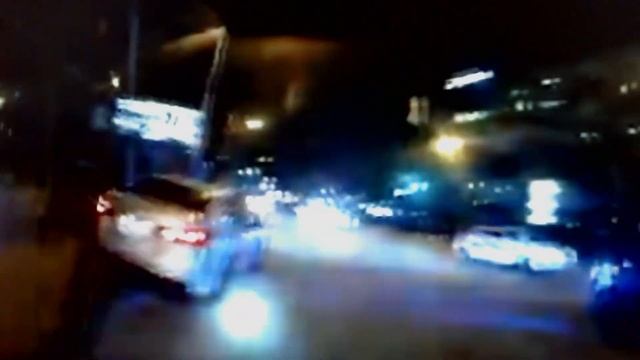 Passed Out Drunk Driver's Car Roll Down Street As Cop Runs And Smashes Window To Stop The Vehicle. смотреть онлайн