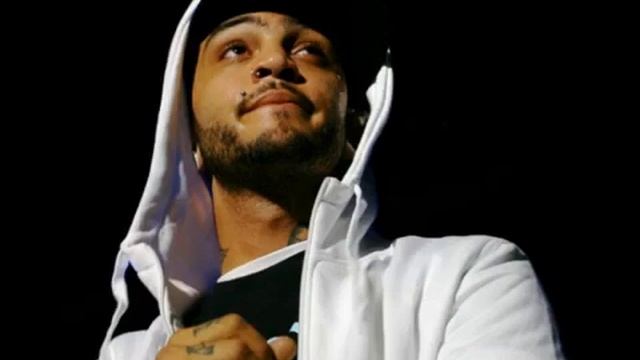Travie McCoy and T-Pain-Ms Tatoo Girl {iTunes Bonus} смотреть онлайн