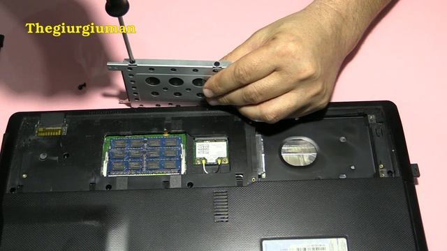How to change HDD with SSD on Asus laptop смотреть онлайн