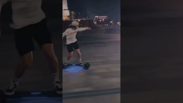 Антон Звягинцев Гонки в Москве на лонгборде #лонгборд #longboard #москва #shorts #тикток смотреть онлайн