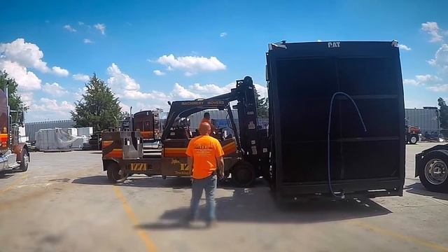 Heavy Machinery Movers - The Izzi Group Heavy Duty Caterpillar generator move смотреть онлайн