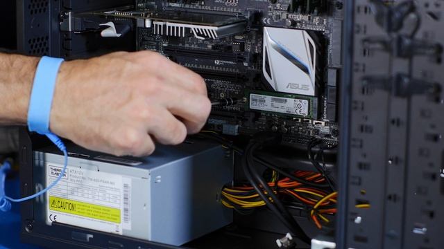 How to install the Samsung SM951/XP941 in the ASUS X99-A motherboard (hardware only - X99 system) смотреть онлайн