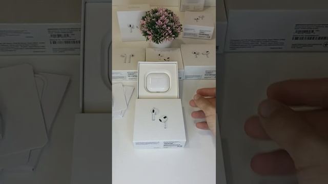 Внешний обзор на реплику Airpods 3. Для заказа пишите в инстаграмм : @tataryvezut #airpods3 #apple смотреть онлайн