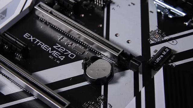 Asrock Z270 Extreme 4 ANYONE?