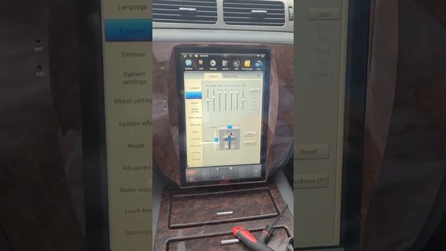 finish installing the tesla radio in my GMC YUKON DENALI смотреть онлайн