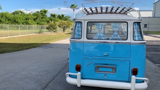 1970 VW Bus 23 windows Deluxe microbus смотреть онлайн