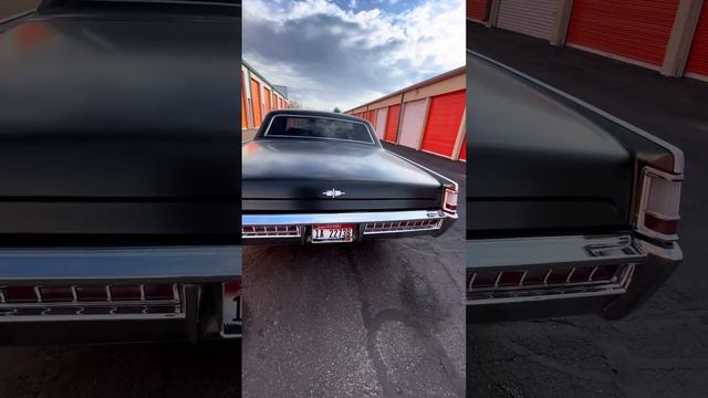 1969 Lincoln Continental Walk Around. смотреть онлайн