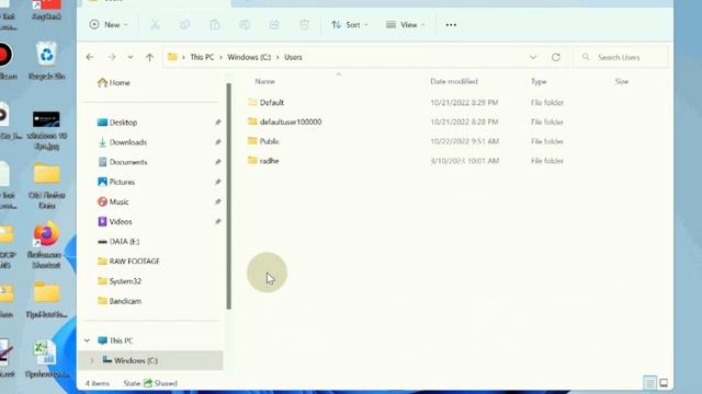 Windows 11 Pinned Apps Not Showing on Taskbar How to get Pinned app back смотреть онлайн