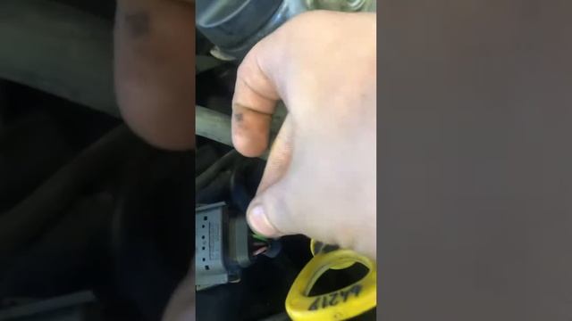 2008 Jeep Grand Cherokee 3.0 L Mass airflow sensor смотреть онлайн