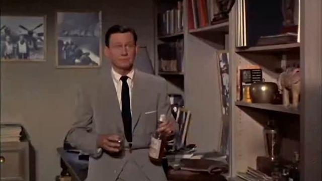 Rear Window (1954) in 10 Seconds смотреть онлайн