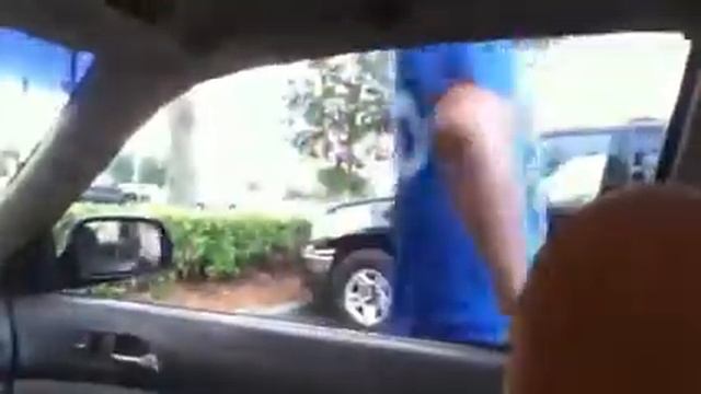 Arthur Climbing Out The Car Window xD смотреть онлайн