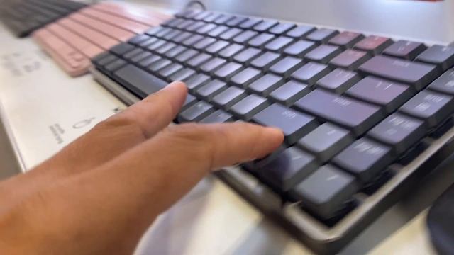 Logitech MX Mechanical Mini Keyboard смотреть онлайн