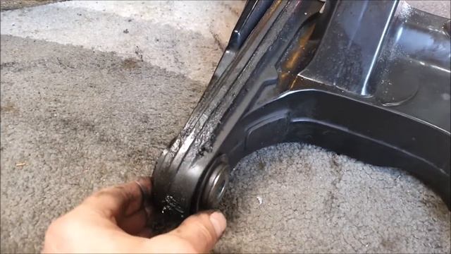 Husqvarna Nuda 900R Fitting the OE Swingarm Bushing Kit смотреть онлайн