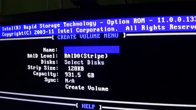 Como hacer RAID 0 (Fusionar discos duros HHD - SSD) смотреть онлайн