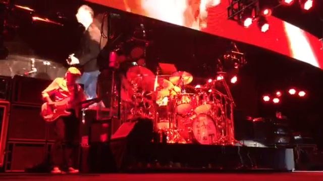 Fleetwood Mac Dublin - I'm so afraid смотреть онлайн