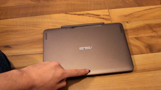 Asus Transformer Book T100HA Unboxing and first look смотреть онлайн